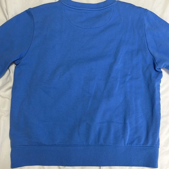 3/$125 Wrangler blue crewneck sweater medium - Picture 3 of 3
